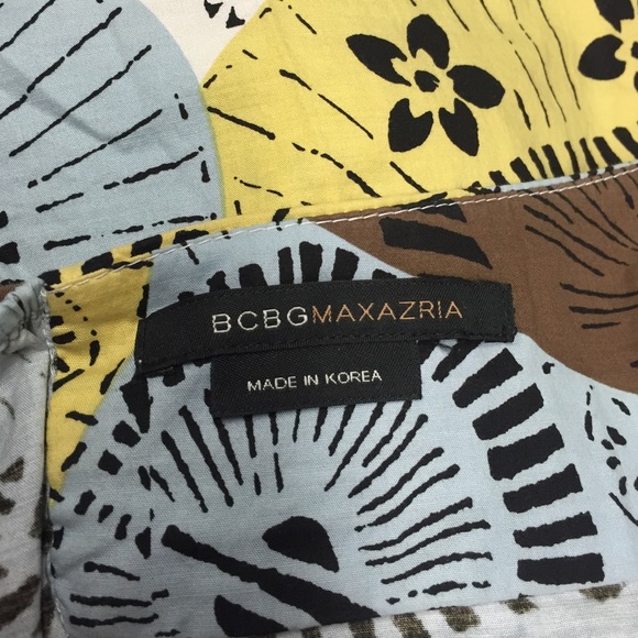 BCBG Patterned Top - Picture 4 of 4